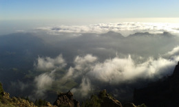 скоро облака закроют весь вид внизу