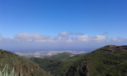 Вид с барранко Серникало на Тельде