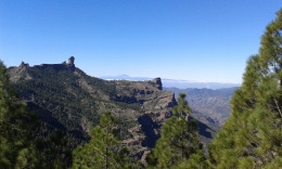 Роке Нубло, внизу Техеда