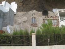 Артенара - можно снять дом в пещере