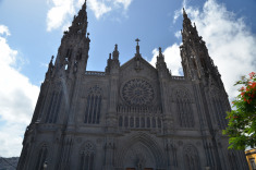 Арукас, церковь