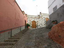 Инхенио - по такис улочкам ходят машины